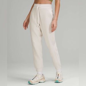Lululemon Scuba Jogger White Opal Size 4